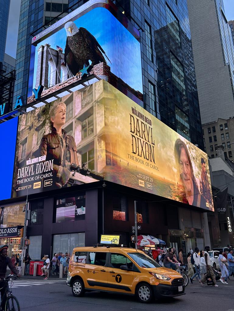 AMC walking dead,NY,DSN,45 st & 7 av Manhattan NYC,09-17-24