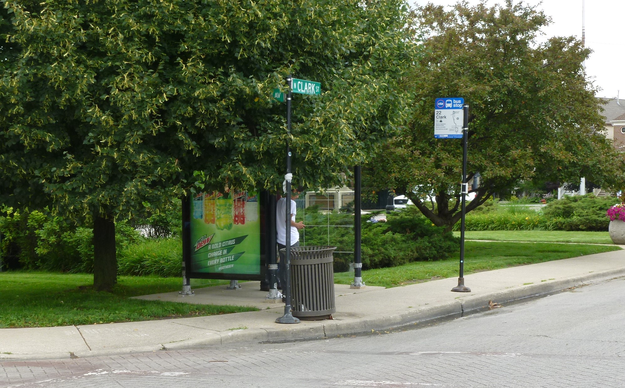 Mountain Dew - Bus Shelter - Photo #1